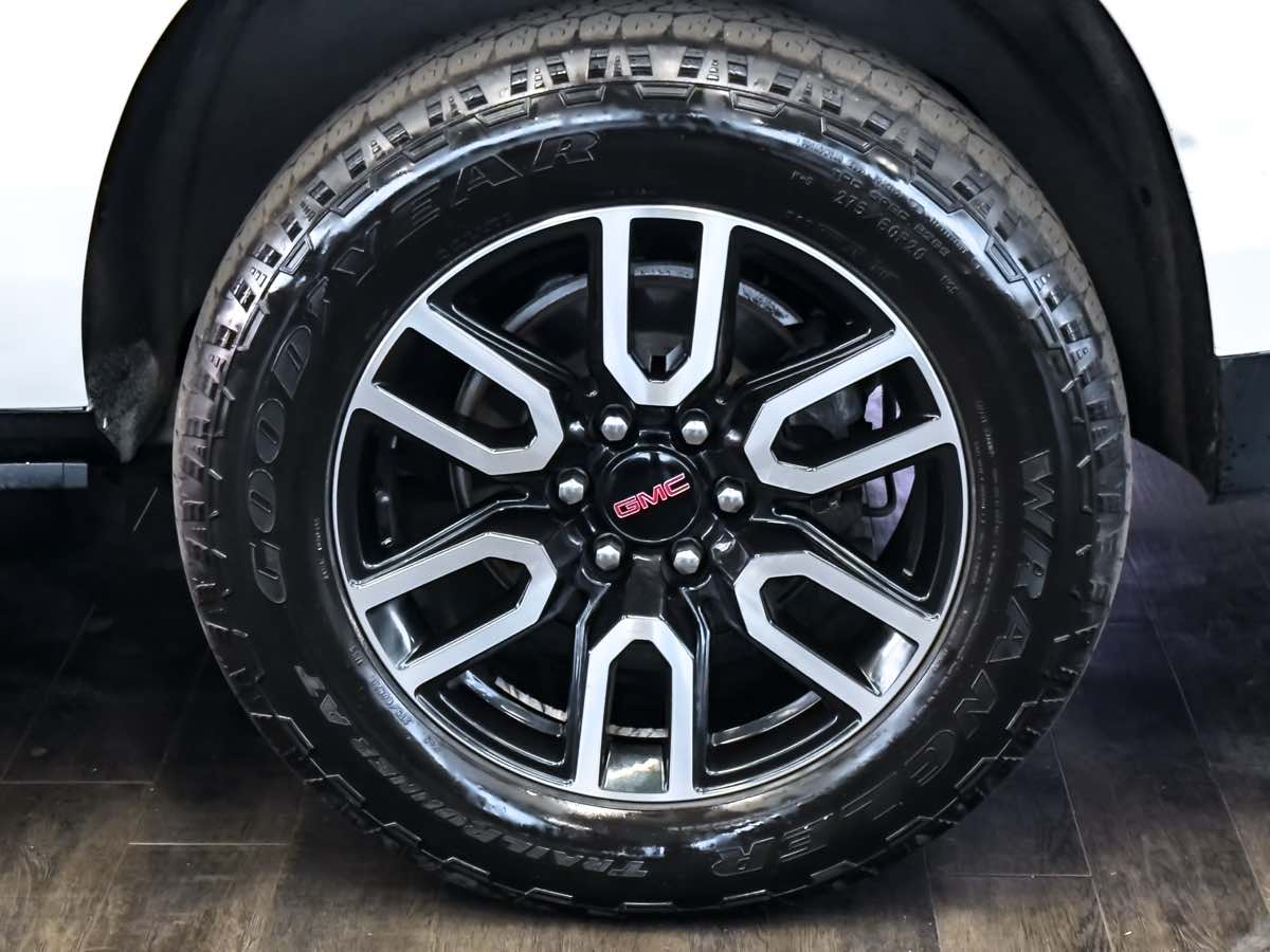 2022 Gmc Yukon XL AT4 photo 18