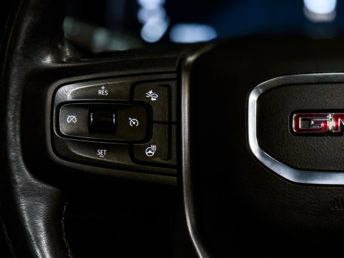 2022 Gmc Yukon XL AT4 photo 33