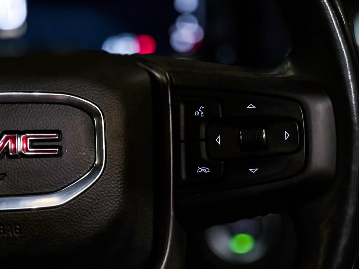 2022 Gmc Yukon XL AT4 photo 34
