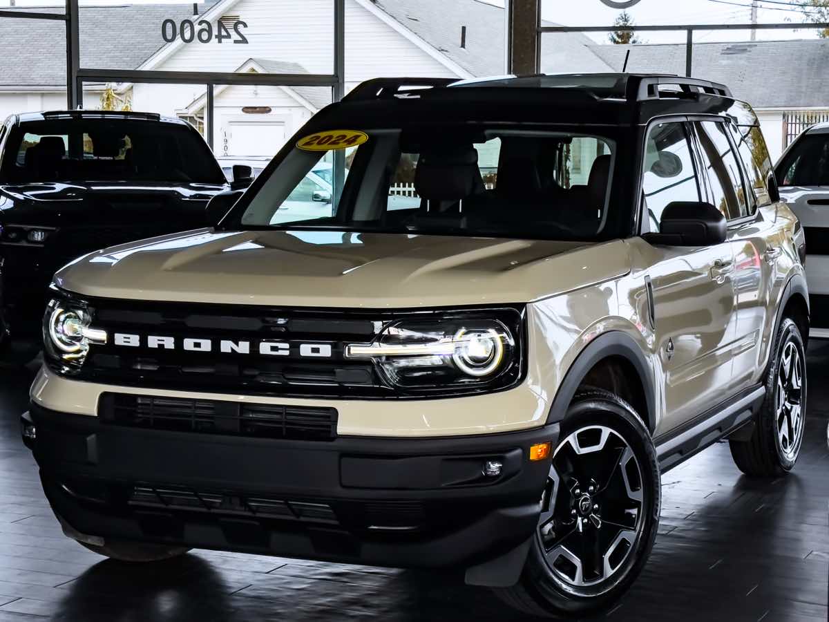 2024 Ford Bronco Sport Outer Banks photo 5