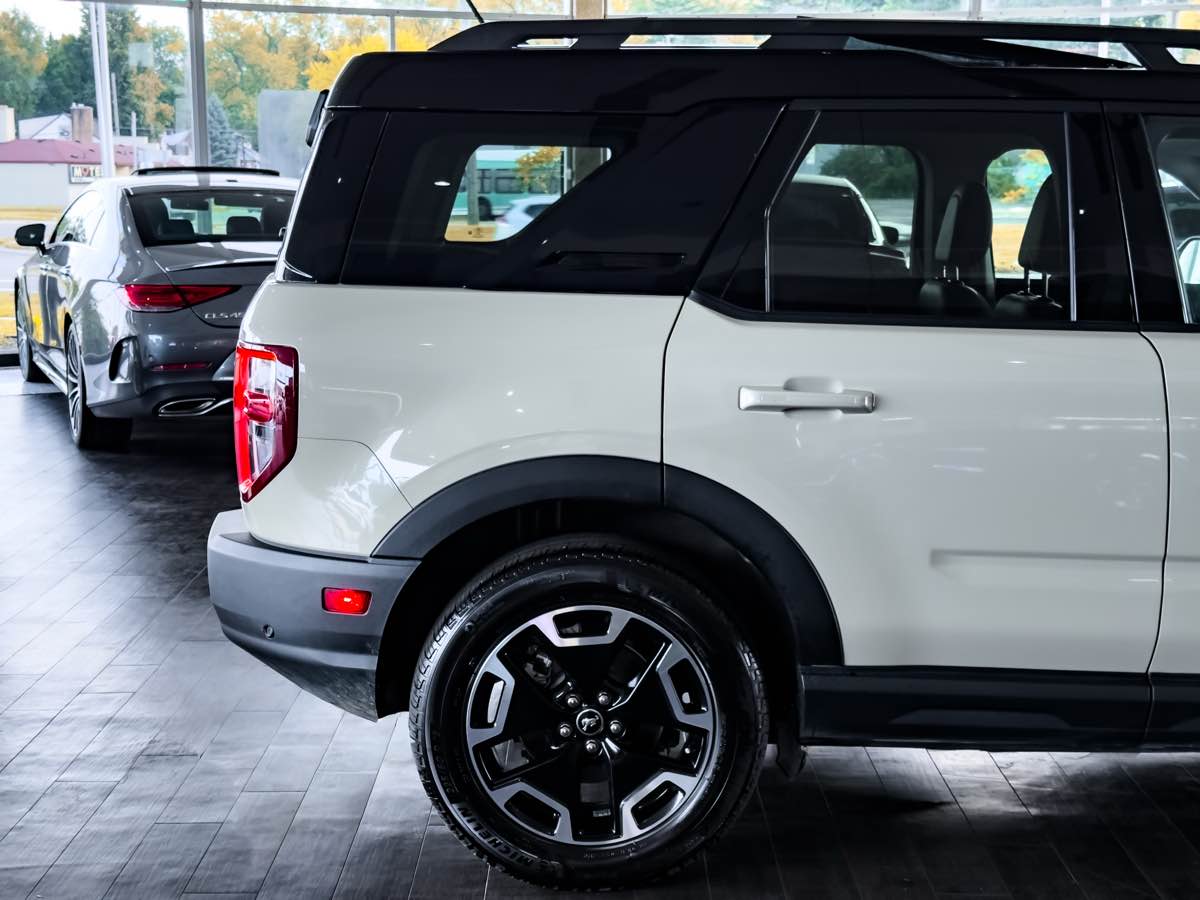 2024 Ford Bronco Sport Outer Banks photo 11