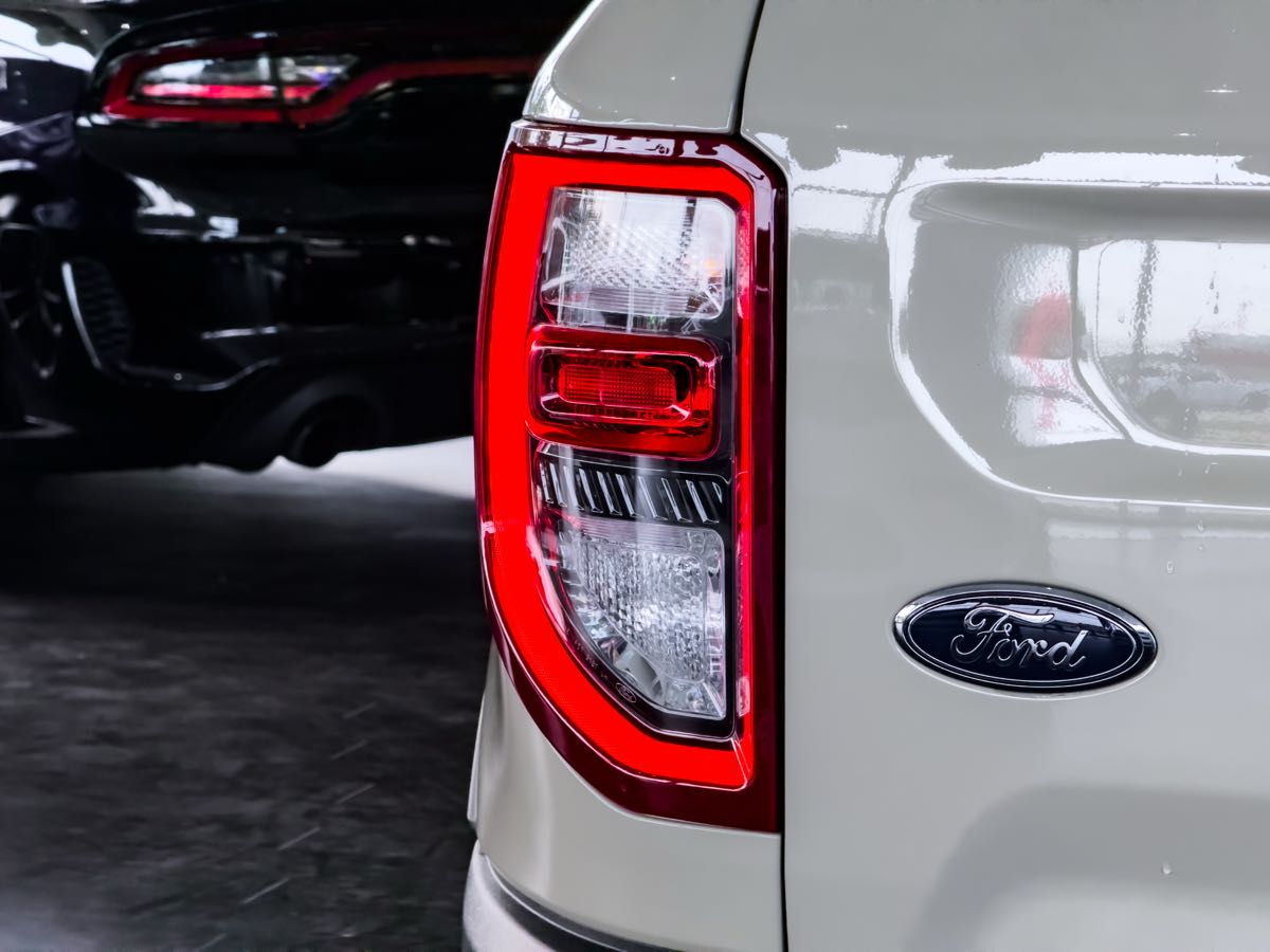 2024 Ford Bronco Sport Outer Banks photo 13