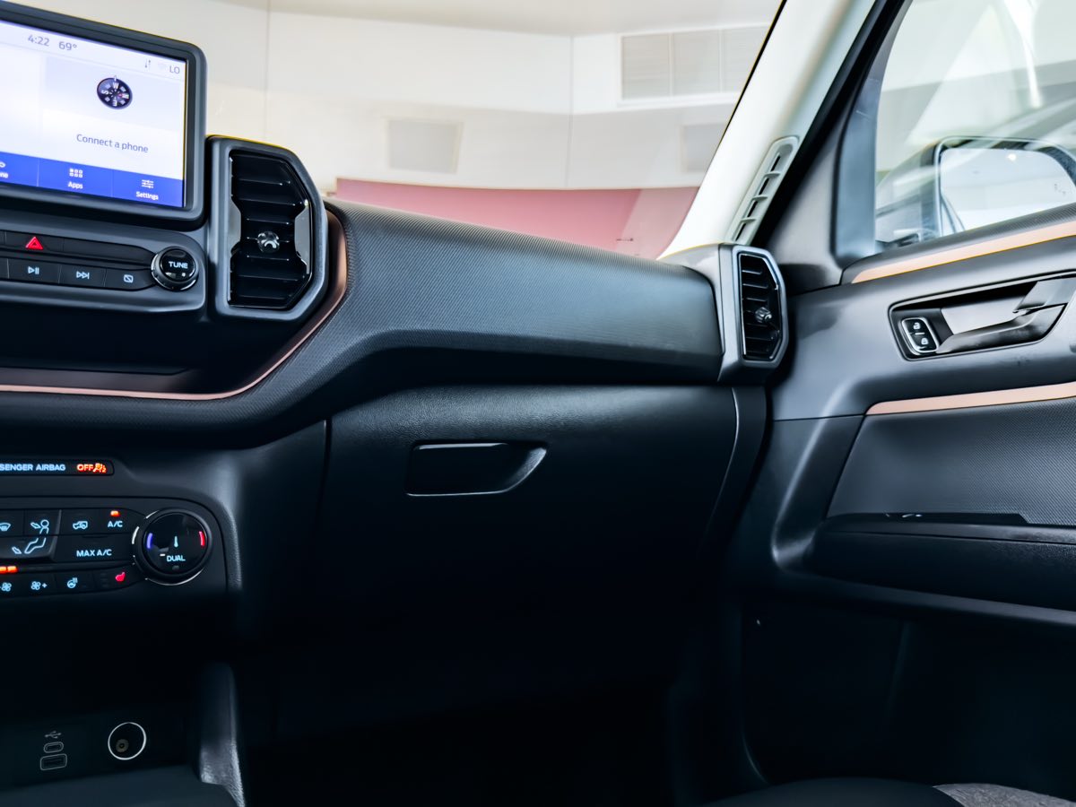 2024 Ford Bronco Sport Outer Banks photo 26