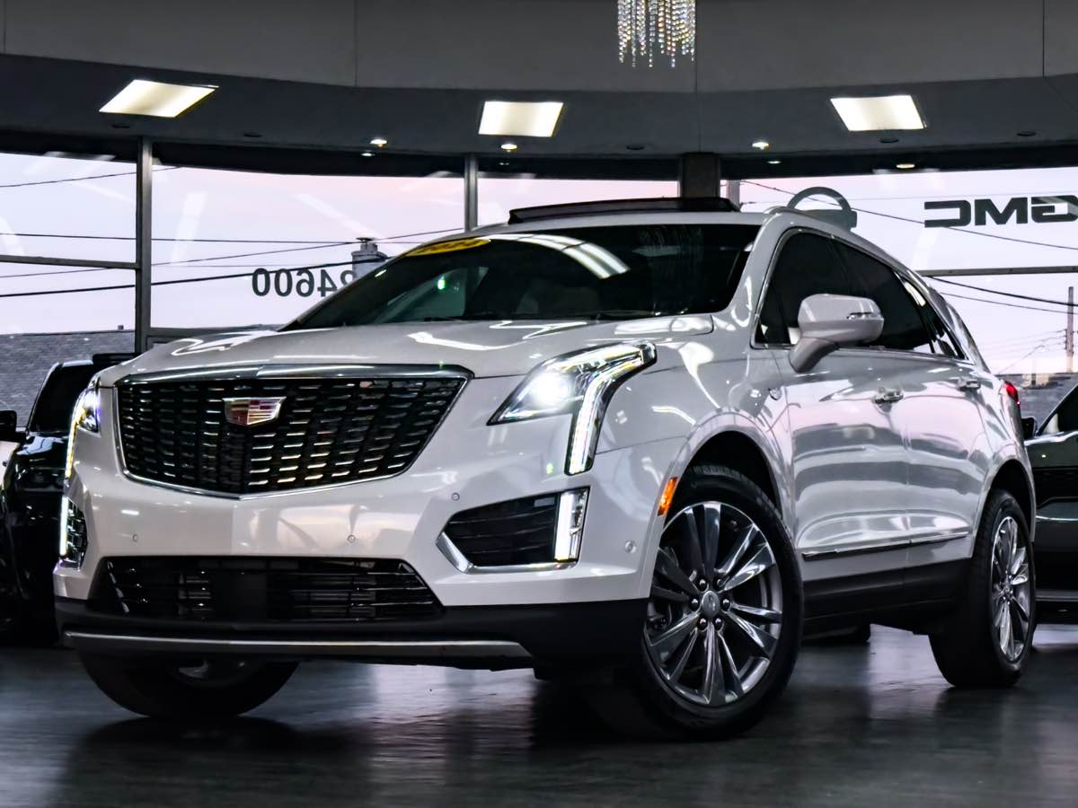2024 Cadillac XT5 Premium Luxury photo 2