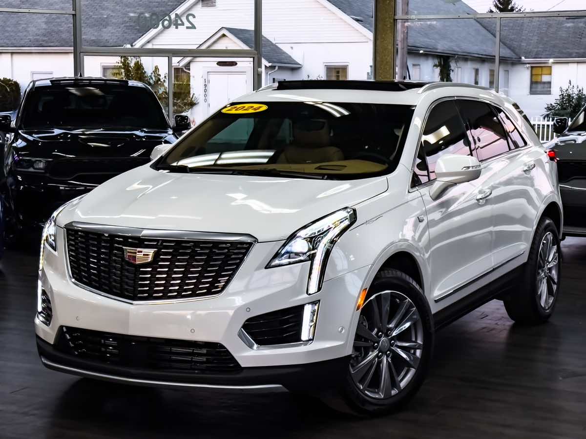 2024 Cadillac XT5 Premium Luxury photo 3