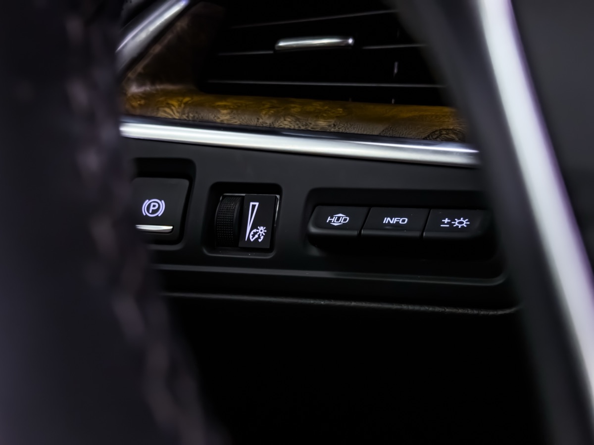 2024 Cadillac XT5 Premium Luxury photo 30