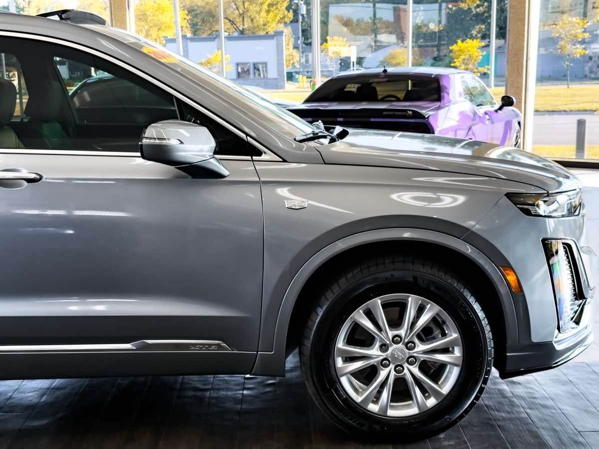 2024 Cadillac XT6 Luxury photo 9
