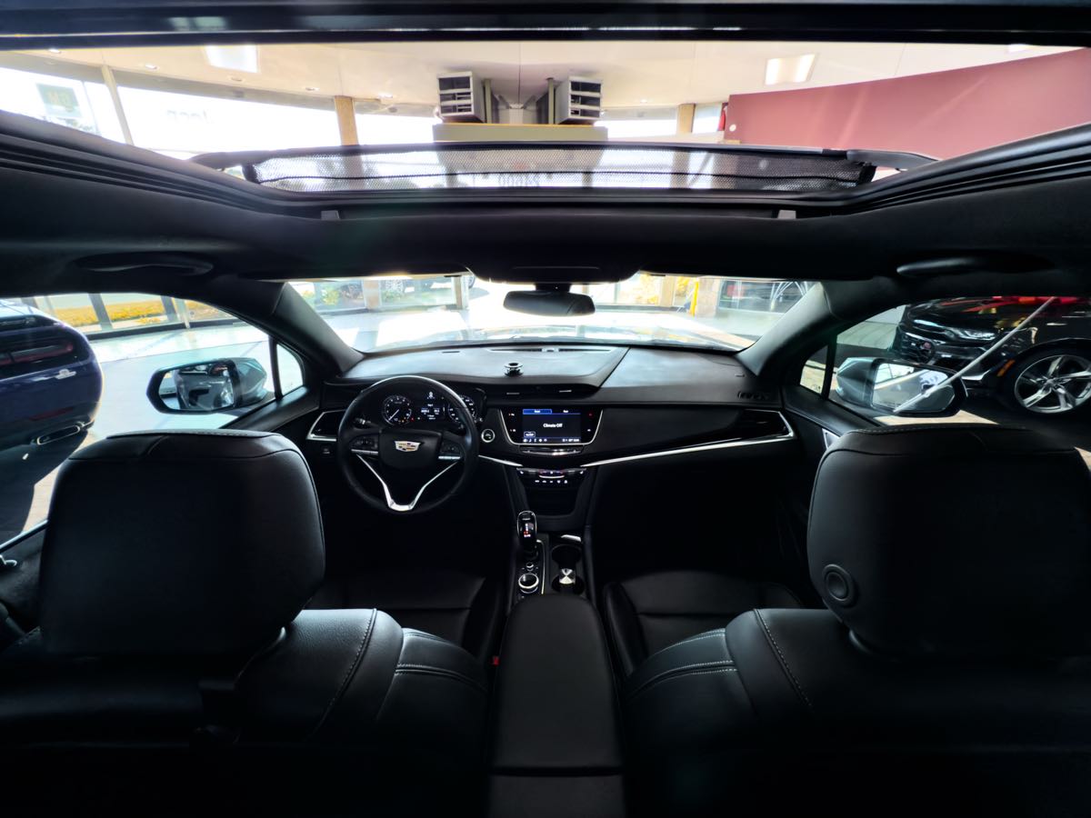 2024 Cadillac XT6 Luxury photo 21