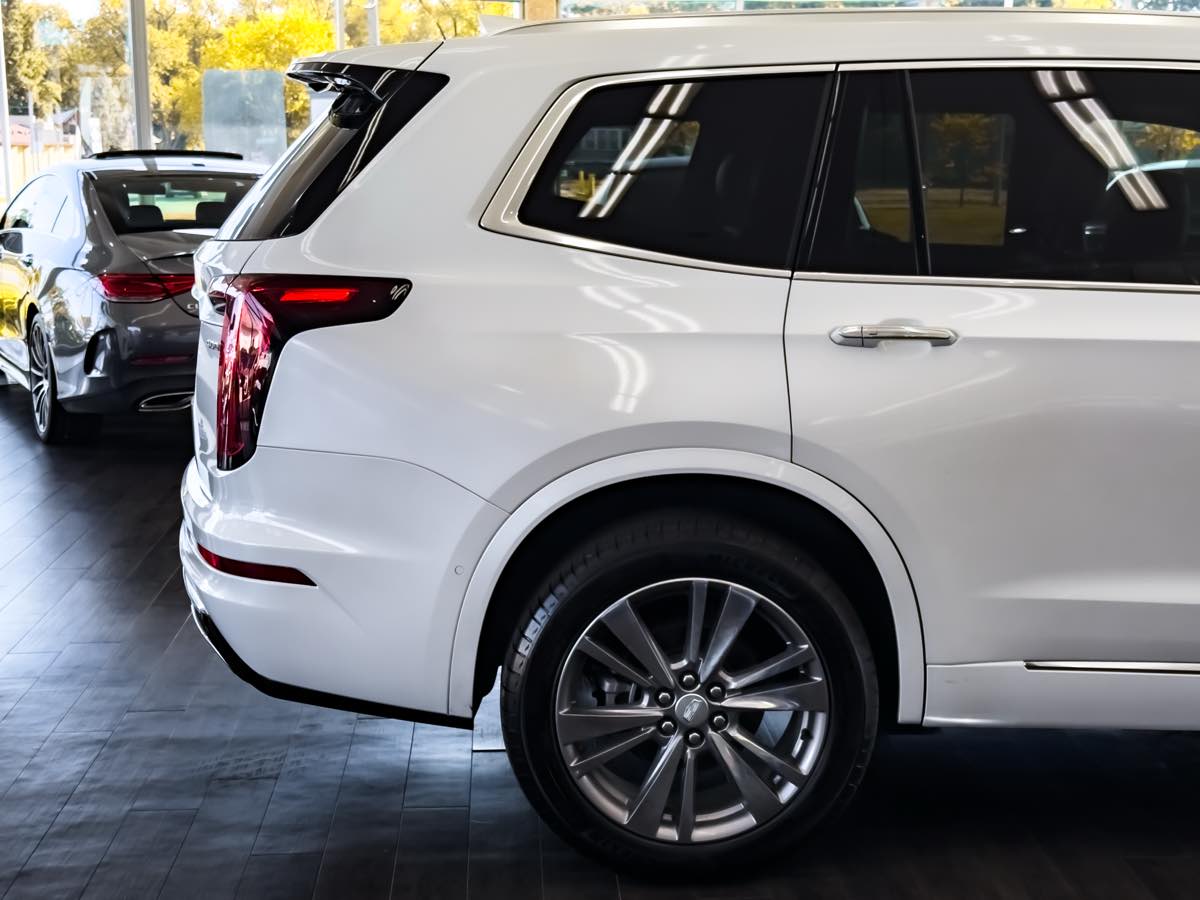 2024 Cadillac XT6 Premium Luxury photo 11