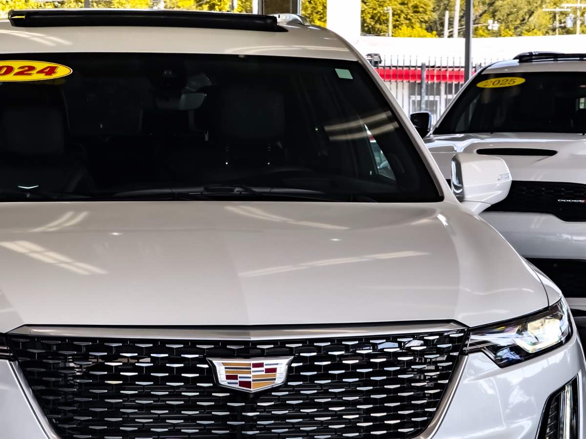 2024 Cadillac XT6 Premium Luxury photo 13