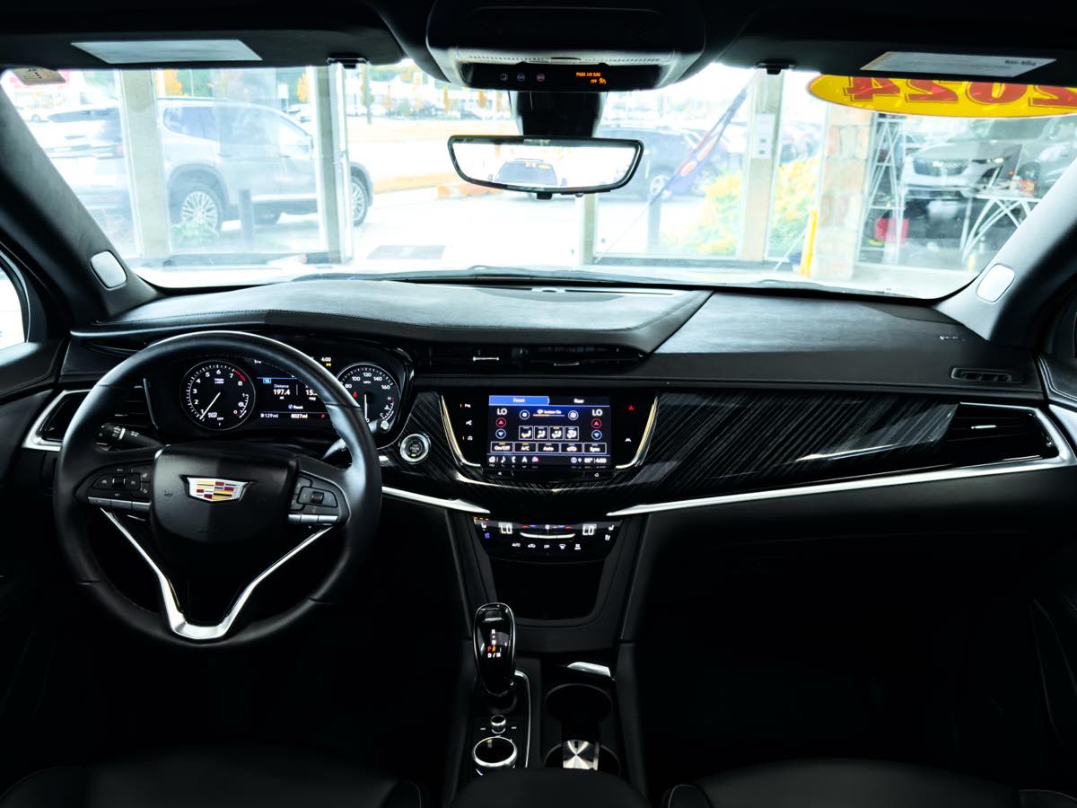 2024 Cadillac XT6 Premium Luxury photo 23
