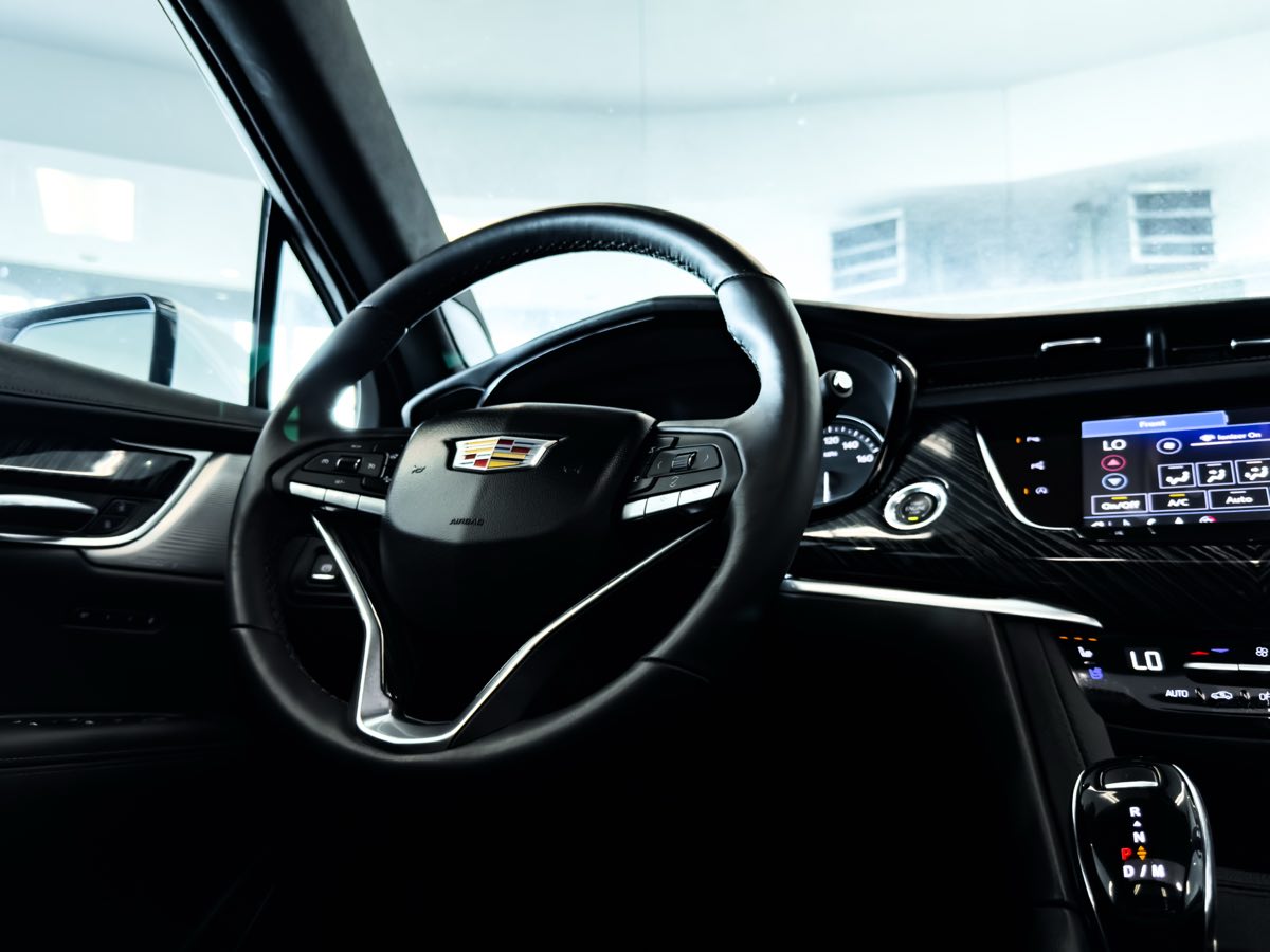 2024 Cadillac XT6 Premium Luxury photo 25