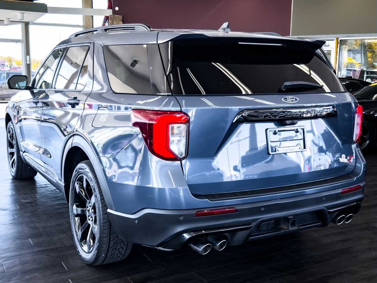 2021 Ford Explorer ST photo 9