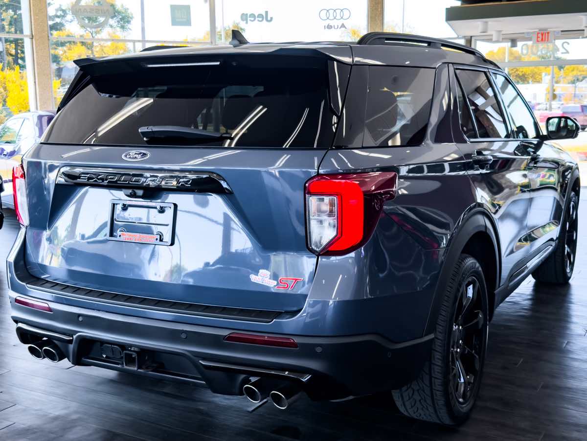 2021 Ford Explorer ST photo 11
