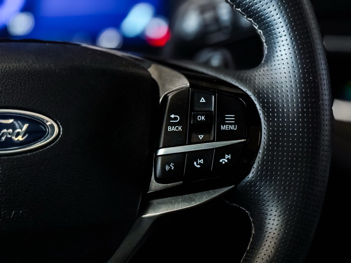 2021 Ford Explorer ST photo 33