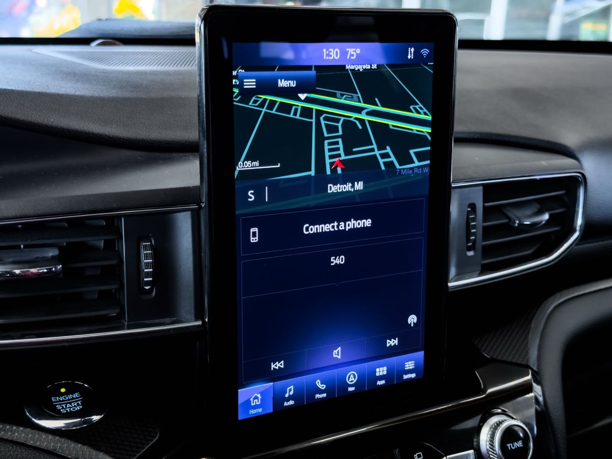 2021 Ford Explorer ST photo 38