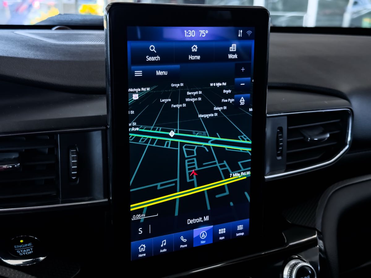 2021 Ford Explorer ST photo 39