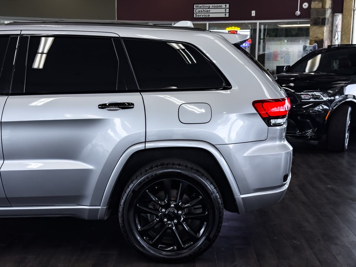 2020 Jeep Grand Cherokee Altitude photo 7