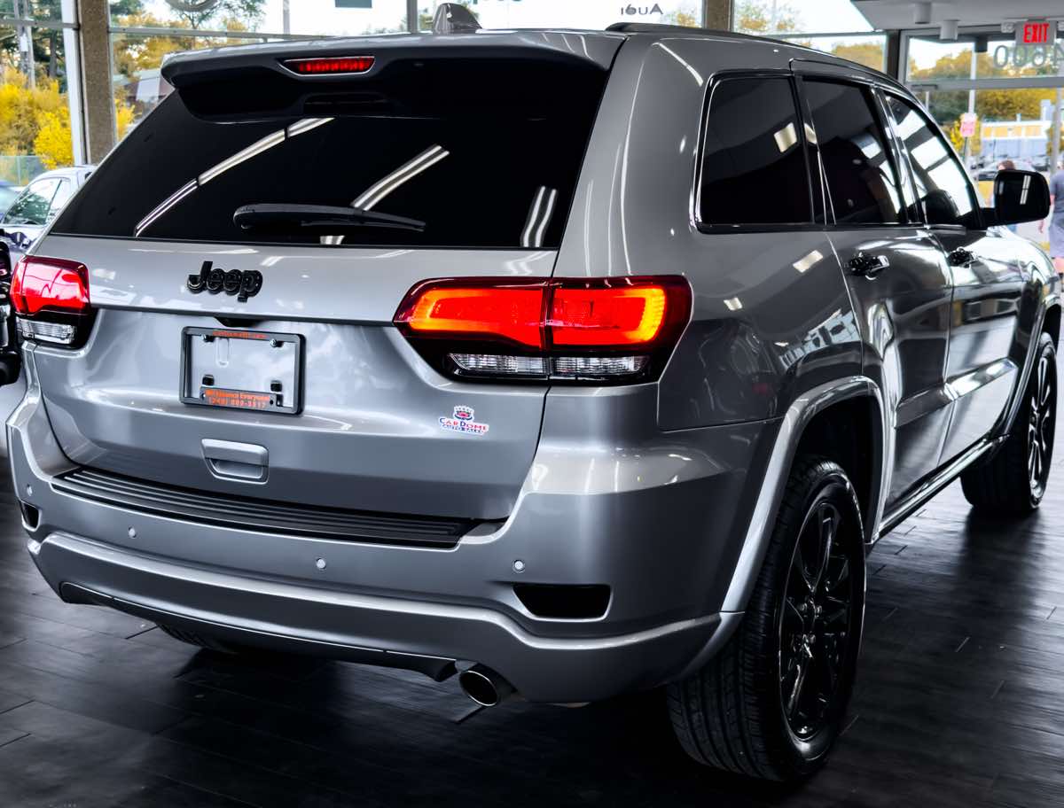 2020 Jeep Grand Cherokee Altitude photo 10