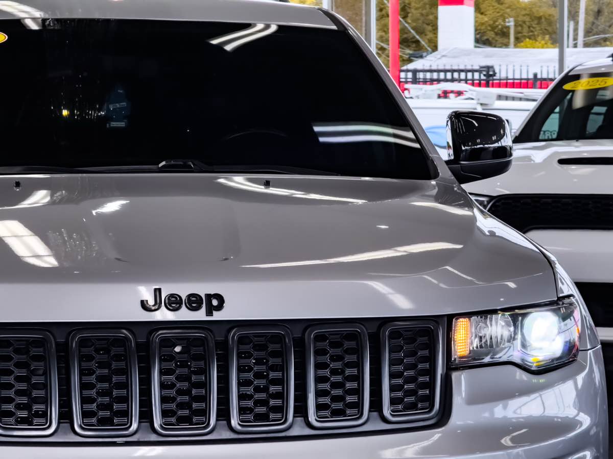 2020 Jeep Grand Cherokee Altitude photo 14