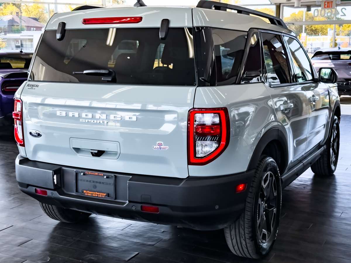 2023 Ford Bronco Sport Outer Banks photo 6
