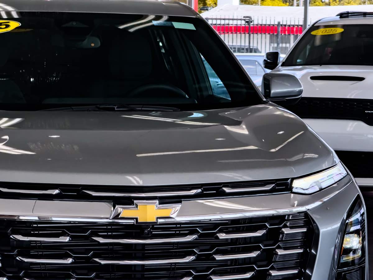 2025 Chevrolet Equinox LT photo 14