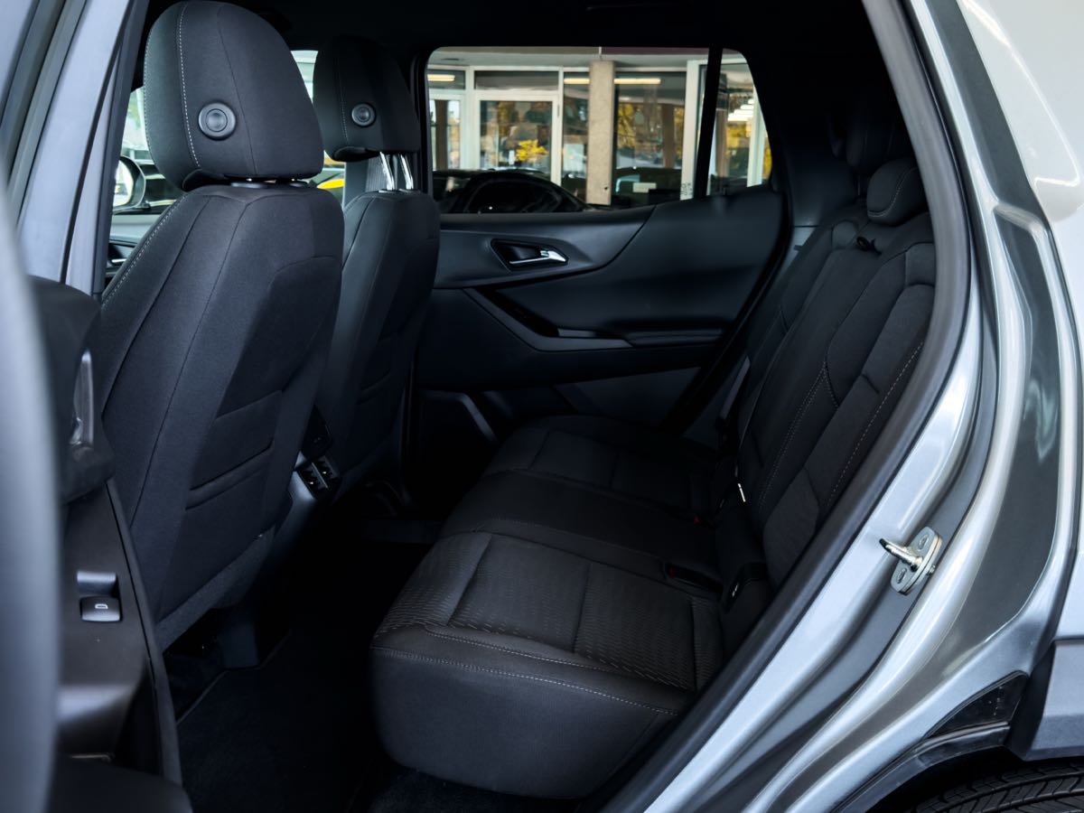 2025 Chevrolet Equinox LT photo 22