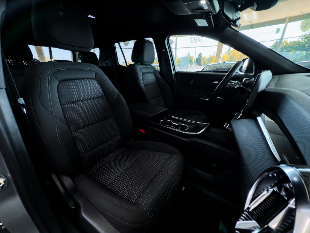 2025 Chevrolet Equinox LT photo 26