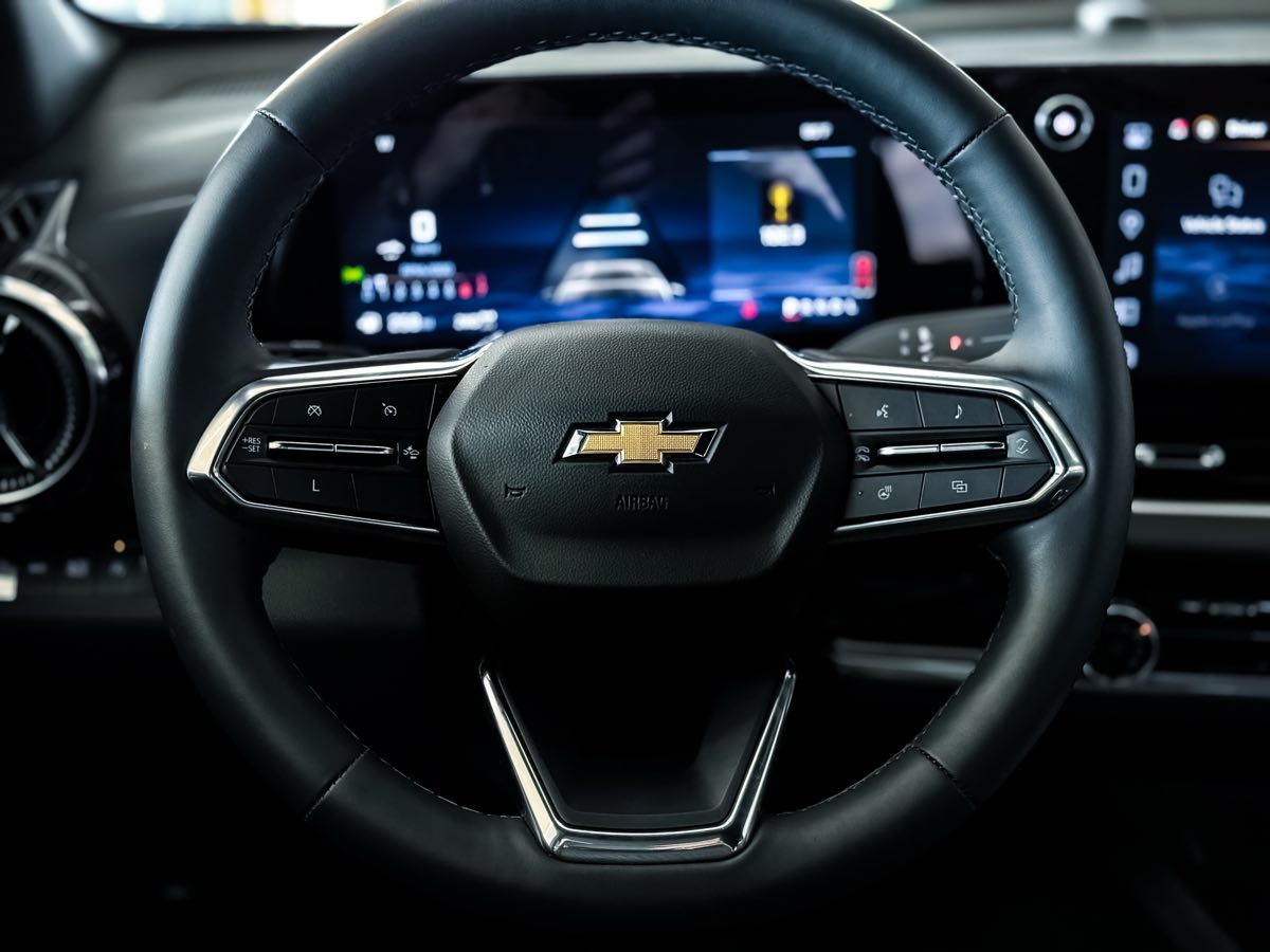 2025 Chevrolet Equinox LT photo 30