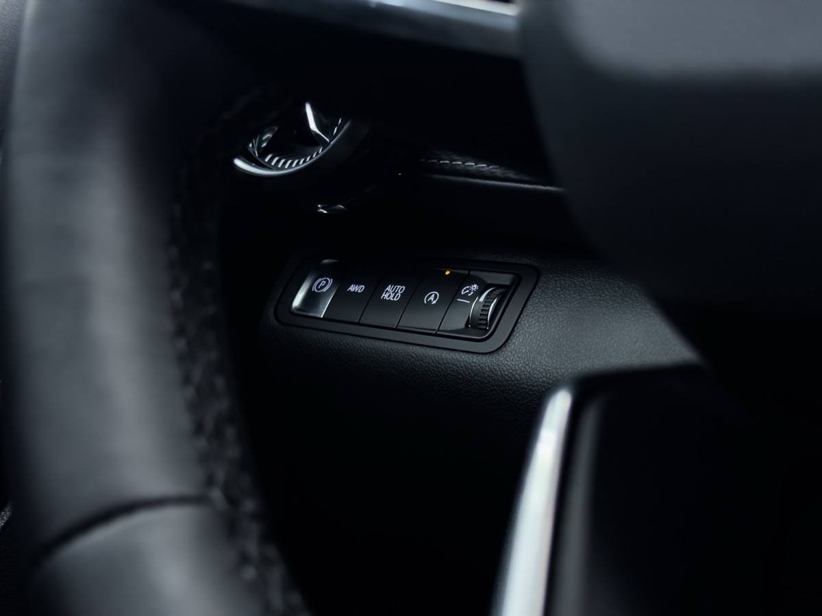2025 Chevrolet Equinox LT photo 34