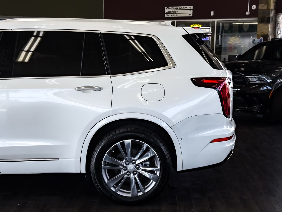 2024 Cadillac XT6 Premium Luxury photo 4