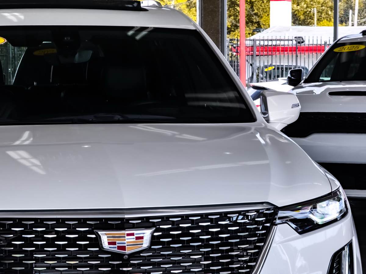 2024 Cadillac XT6 Premium Luxury photo 10