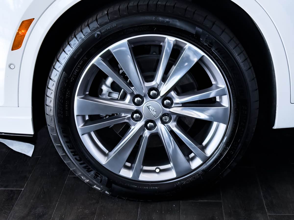 2024 Cadillac XT6 Premium Luxury photo 11