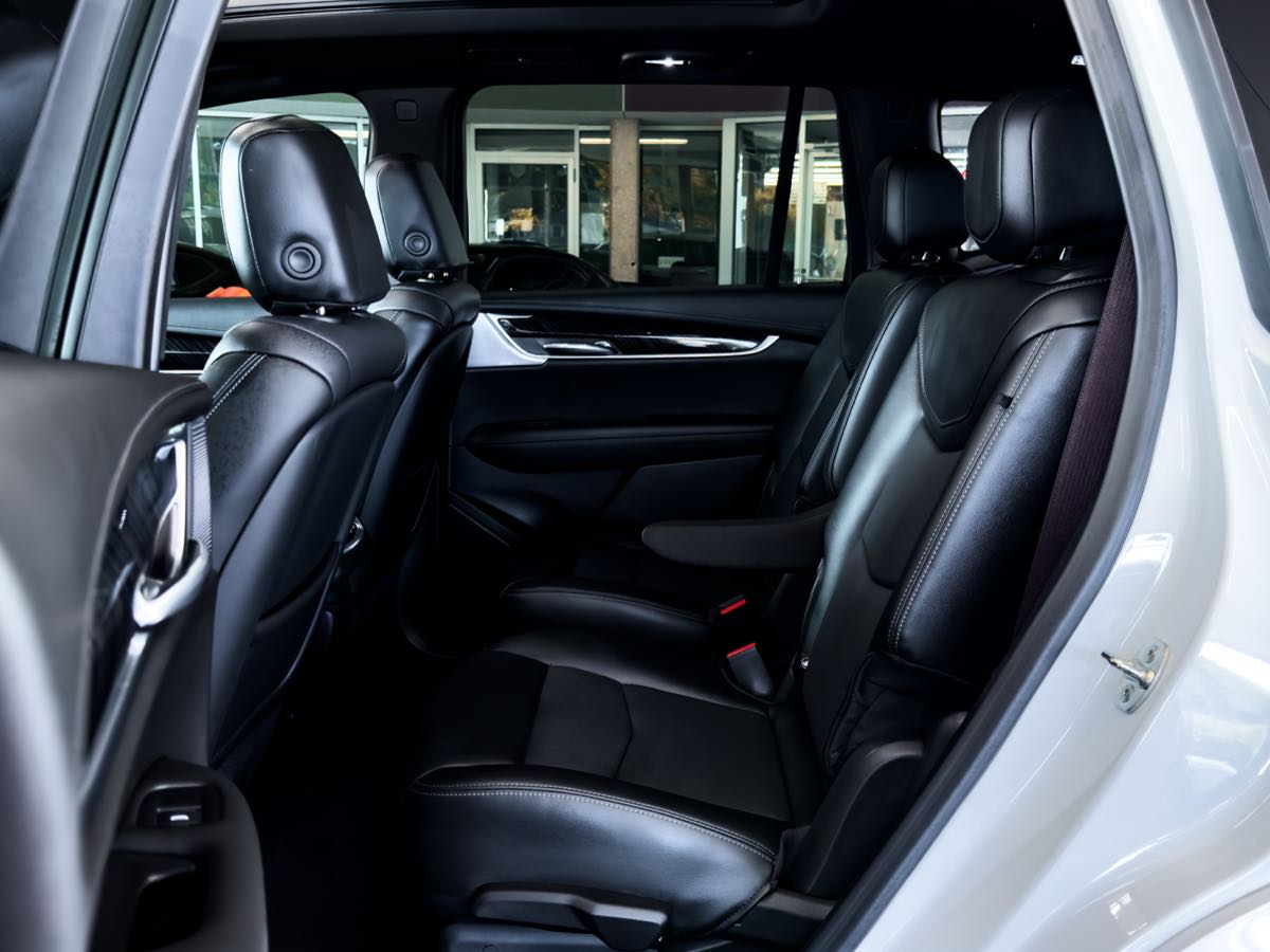 2024 Cadillac XT6 Premium Luxury photo 18