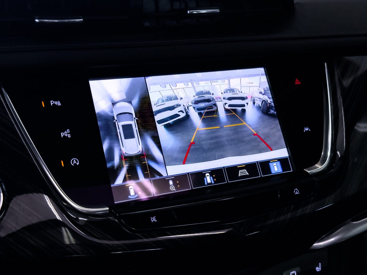 2024 Cadillac XT6 Premium Luxury photo 38