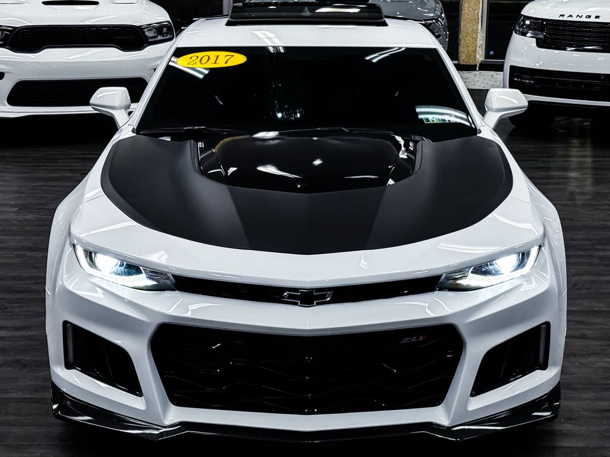 2017 Chevrolet Camaro ZL1 photo 2