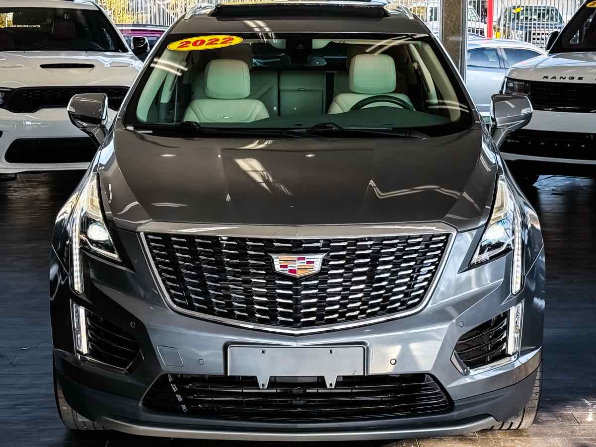 2022 Cadillac XT5 Premium Luxury photo 3