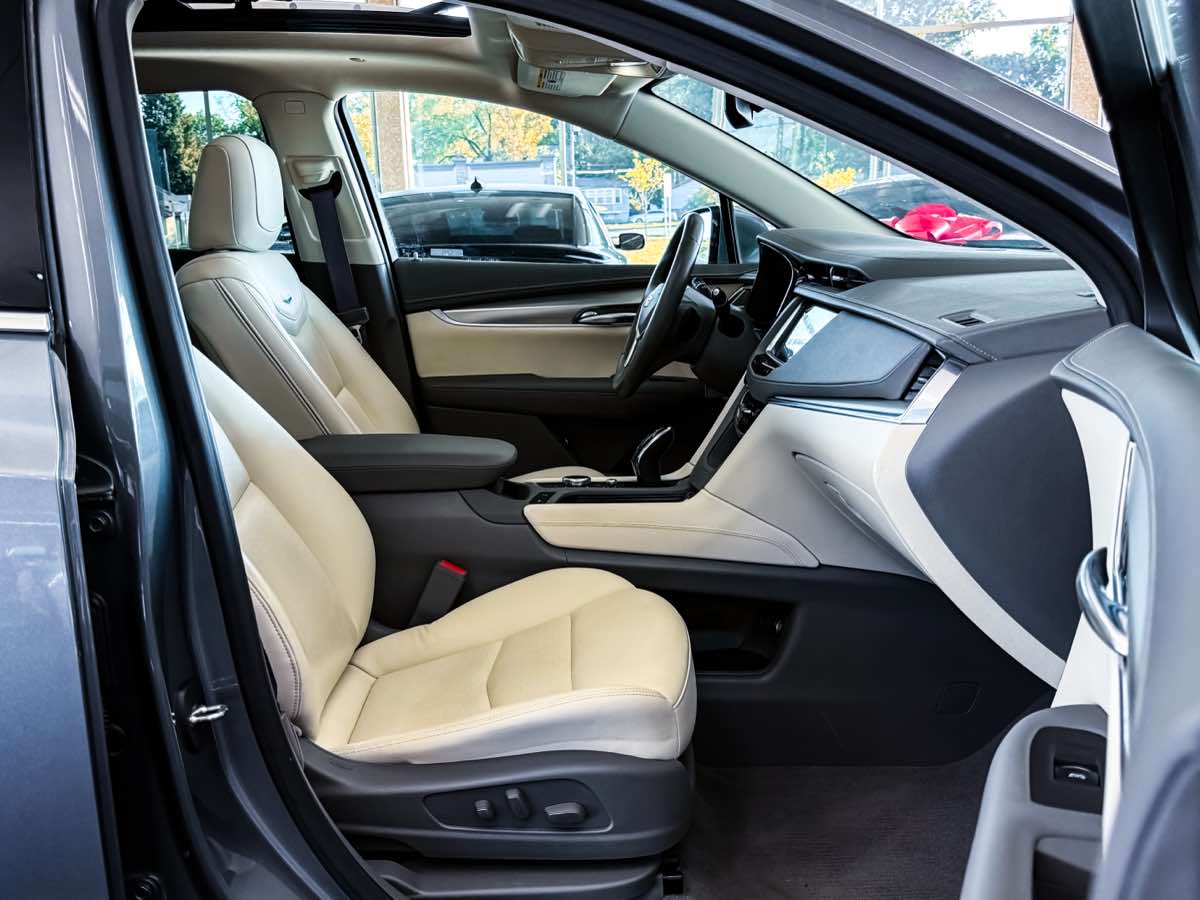 2022 Cadillac XT5 Premium Luxury photo 25