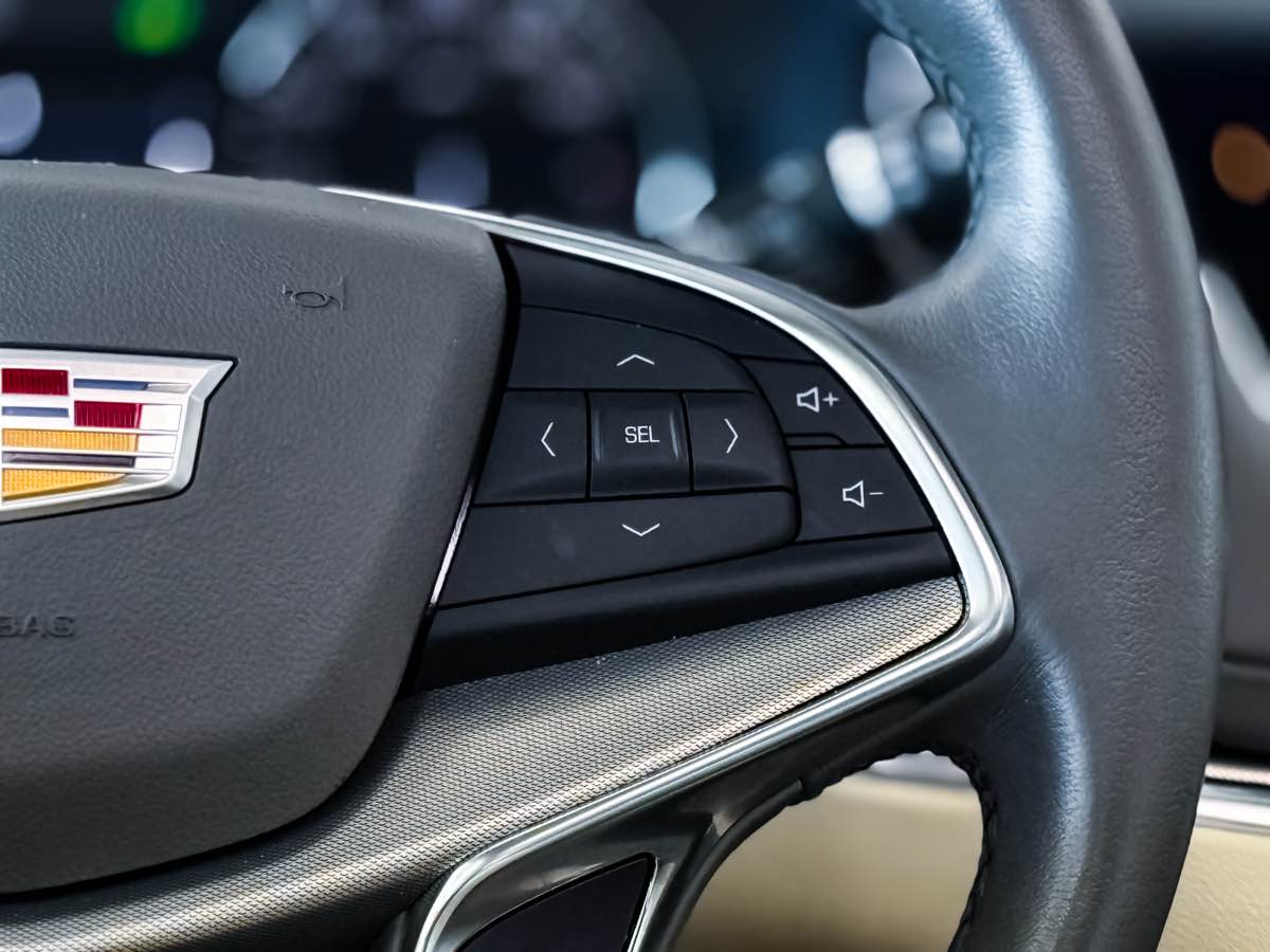 2022 Cadillac XT5 Premium Luxury photo 32