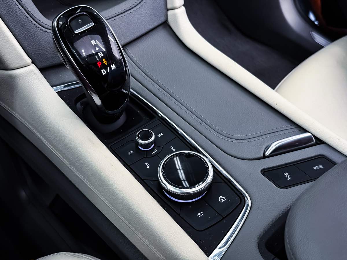 2022 Cadillac XT5 Premium Luxury photo 37