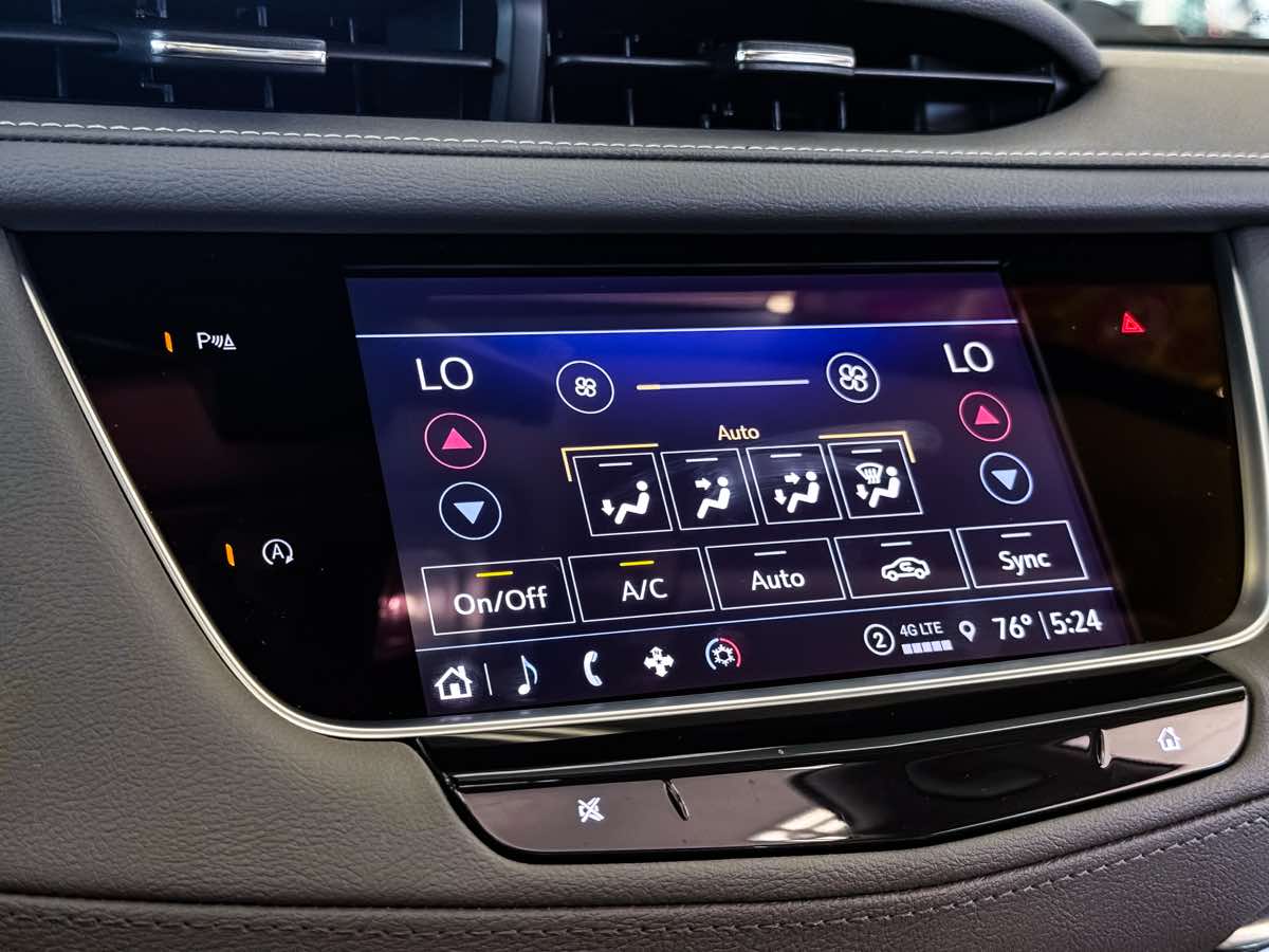 2022 Cadillac XT5 Premium Luxury photo 41