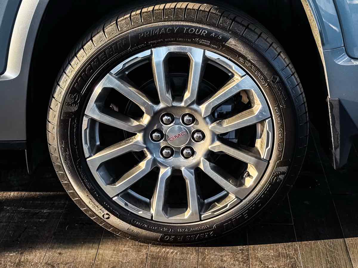 2023 Gmc Acadia Denali photo 13