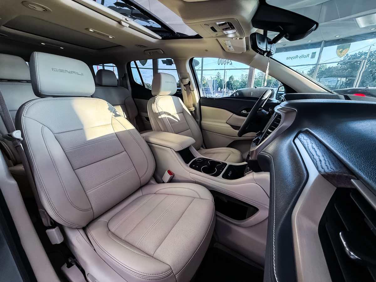 2023 Gmc Acadia Denali photo 22
