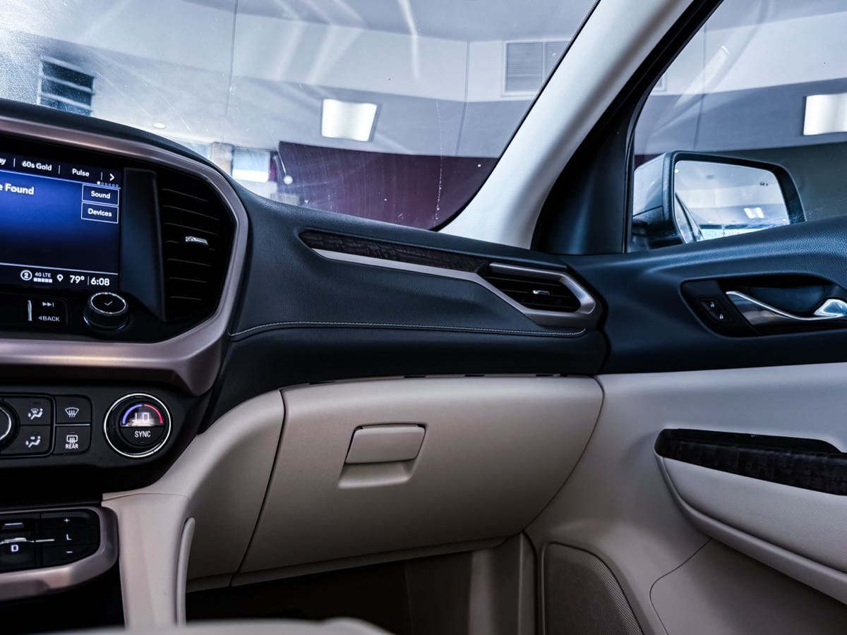 2023 Gmc Acadia Denali photo 26