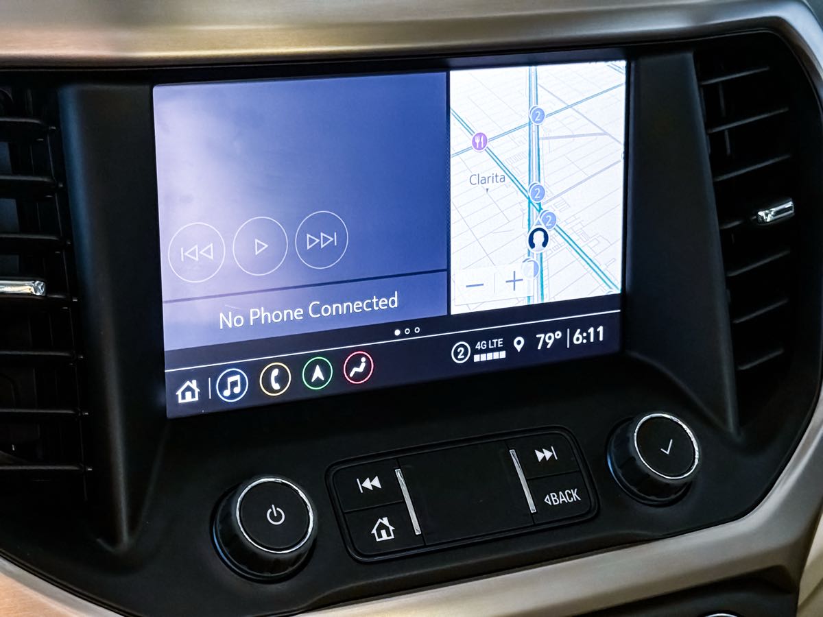 2023 Gmc Acadia Denali photo 37