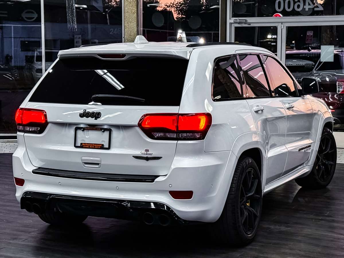 2021 Jeep Grand Cherokee Trackhawk photo 12