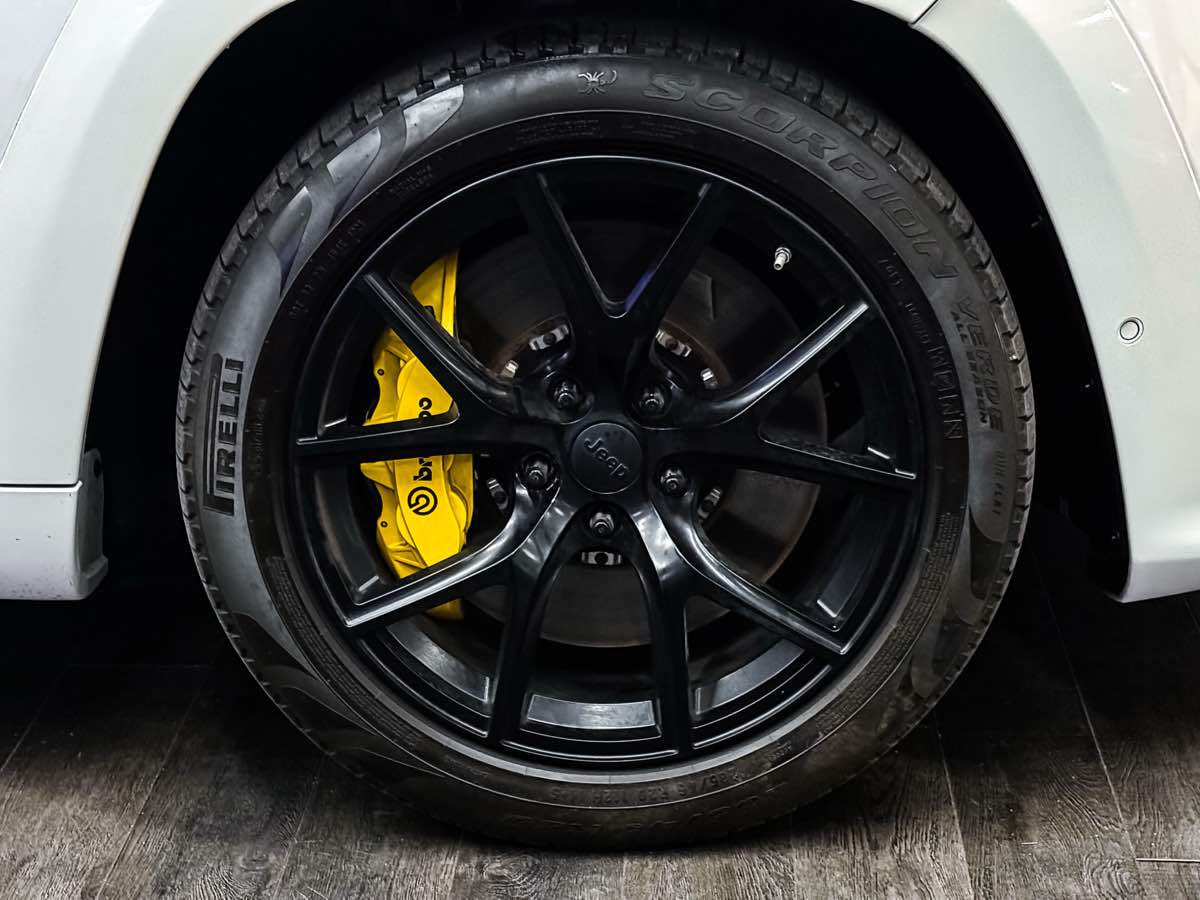 2021 Jeep Grand Cherokee Trackhawk photo 21