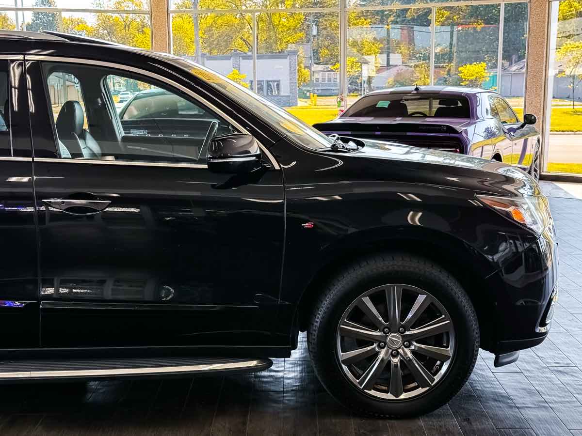 2016 Acura MDX Advance photo 9