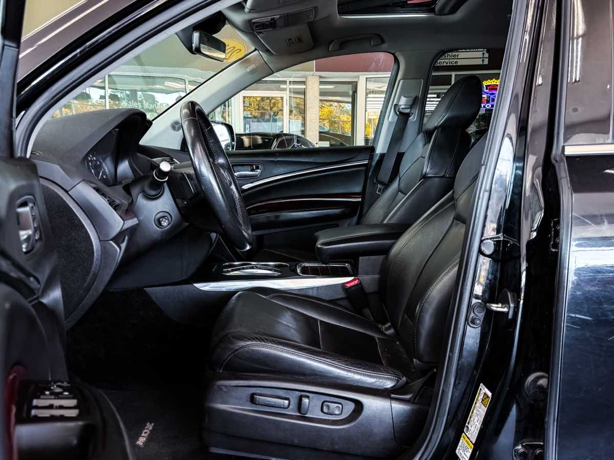 2016 Acura MDX Advance photo 17