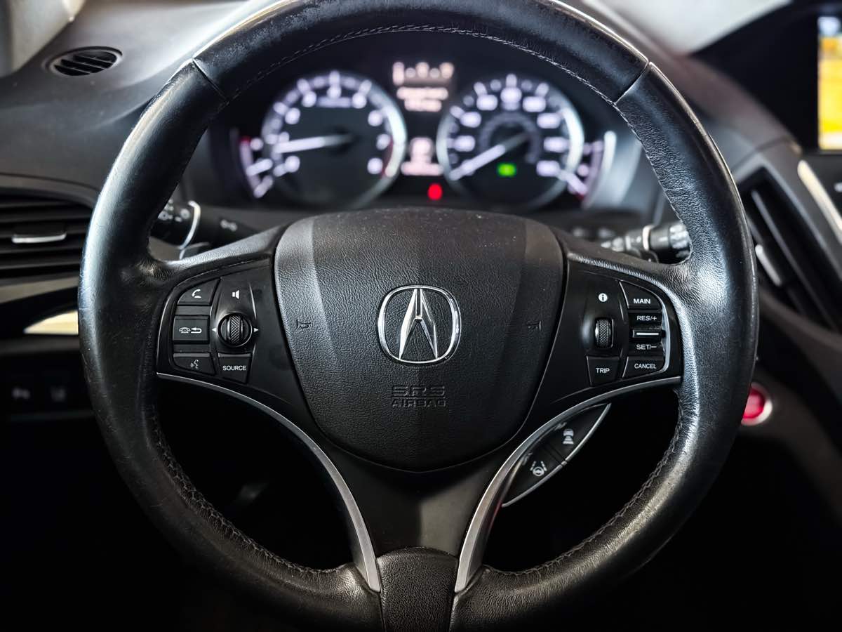 2016 Acura MDX Advance photo 26